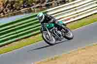 Vintage-motorcycle-club;eventdigitalimages;mallory-park;mallory-park-trackday-photographs;no-limits-trackdays;peter-wileman-photography;trackday-digital-images;trackday-photos;vmcc-festival-1000-bikes-photographs